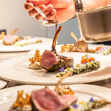 Arche Klasztor فندق *