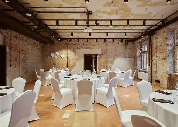 Arche Klasztor فندق *