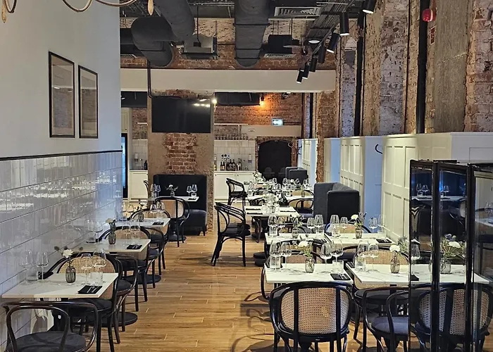 Arche Klasztor فروتسواف