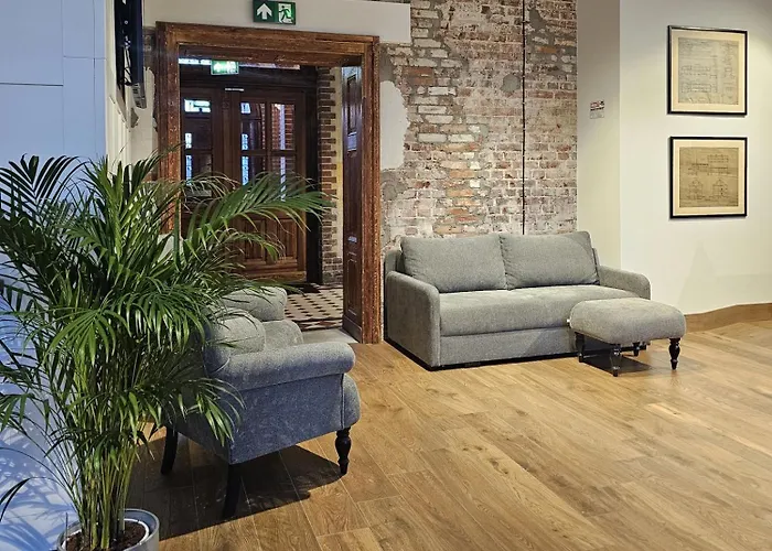 Arche Klasztor فندق