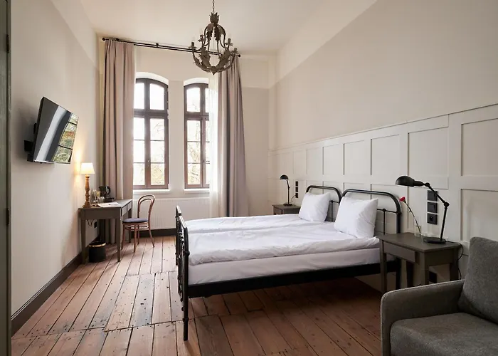 Arche Klasztor فندق