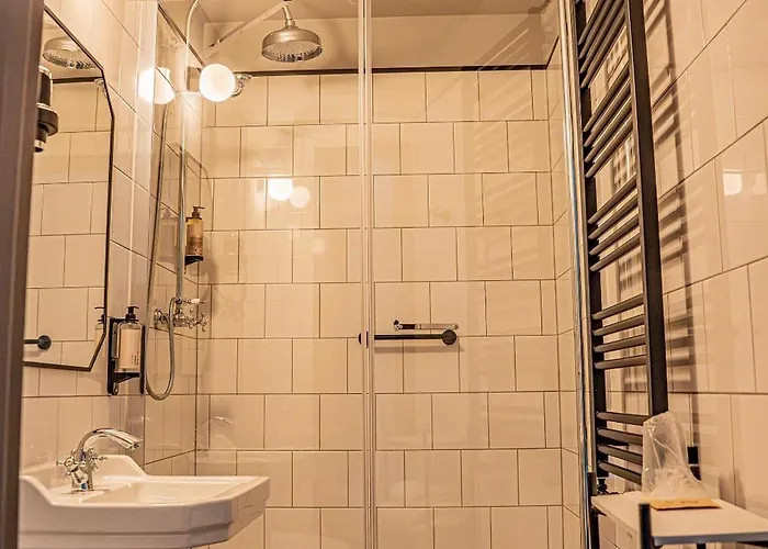 Arche Klasztor * فروتسواف